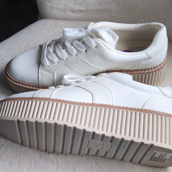 8 1/2 Dolce Vita Platform shoes - Picture 1 of 5